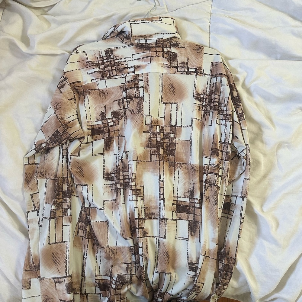 Chic Abstract Patterned Blouse - Picture 4 of 4